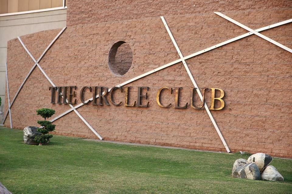 Circle Club Faisalabad Hotel Exterior photo